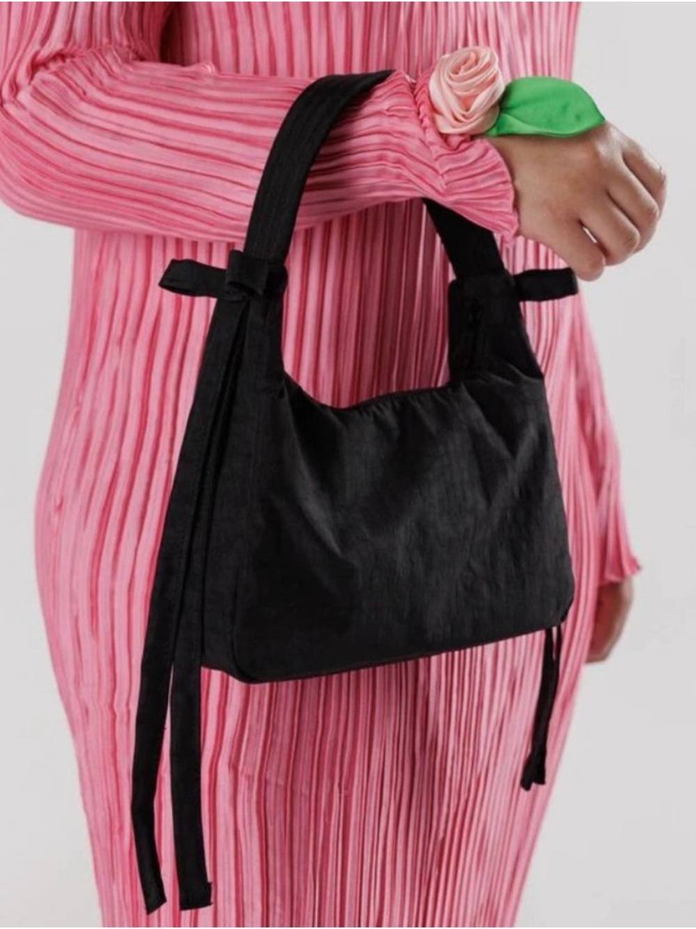 BAGGU x Sandy Liang - Mini
Bow Bag - Black